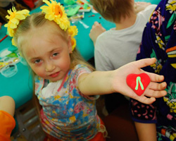Яна Шахова, президент благотворительного фонда помощи детям «Солнечный зайчик»: «Мы объединены одной идеей – помогать детям»