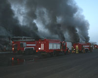 В Казахстане при пожаре на складе пенопласта погибли трое южноуральцев